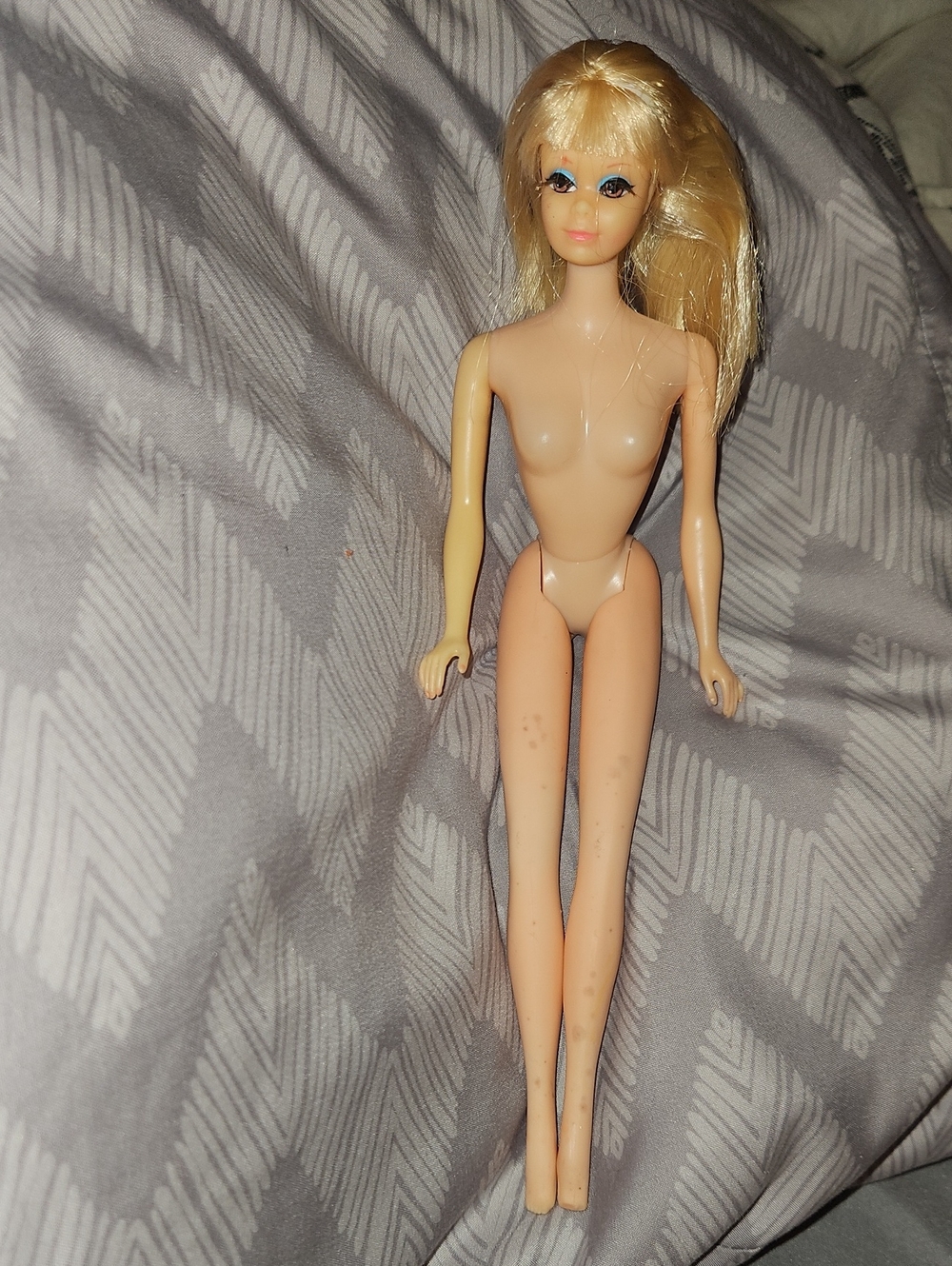 Barbie TNT Twist 'n Turn DollLight Blonde / Ash BlondeVintage 1960s